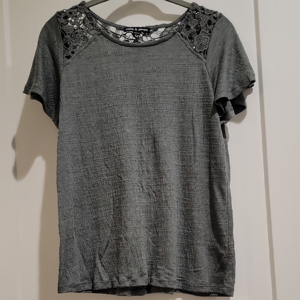 Cable & Gauge Charcoal Gray Short Sleeve Tee with Crochet Yoke